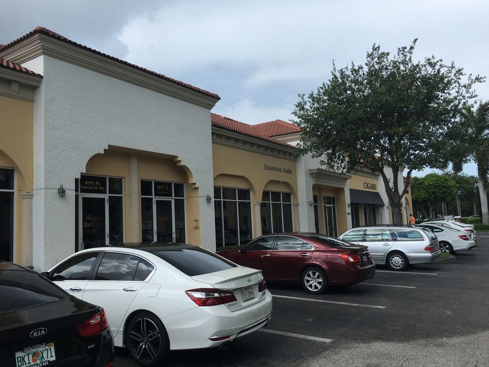 8970 Fontana Del Sol Way, Unit 2, Naples, FL 34109